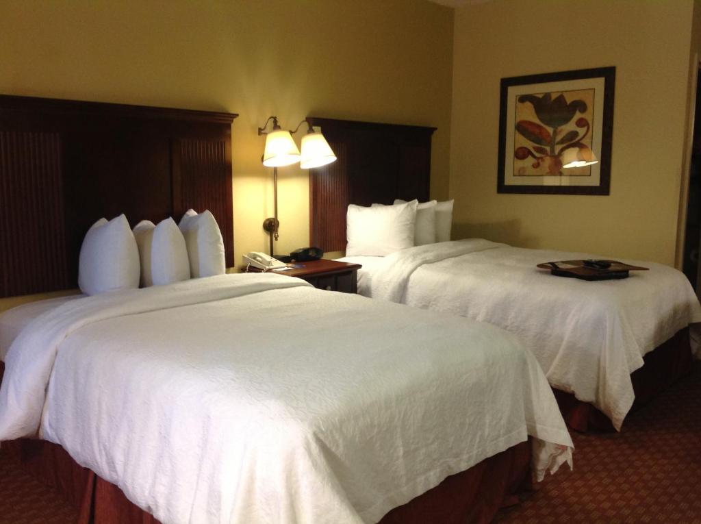 Baymont Inn & Suites By Wyndham The Woodlands Shenandoah Room photo