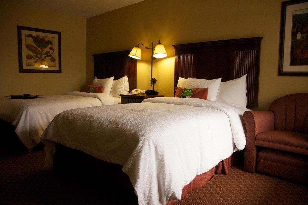 Baymont Inn & Suites By Wyndham The Woodlands Shenandoah Room photo