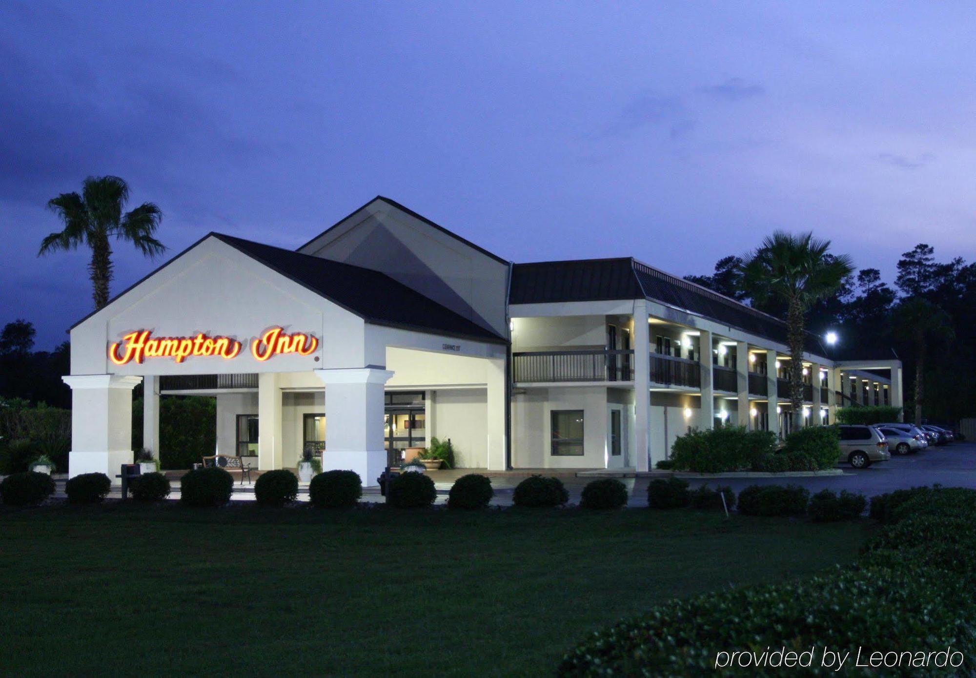 Baymont Inn & Suites By Wyndham The Woodlands Shenandoah Exterior photo